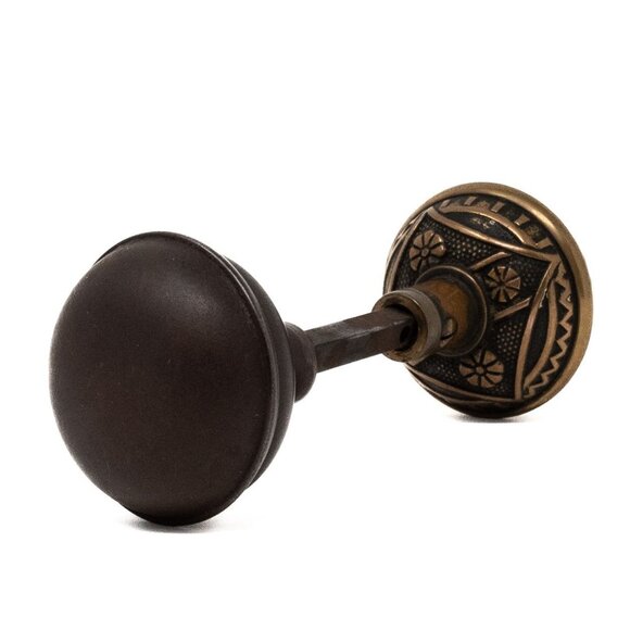 F. C. Linde Cir 1885 - 1892 Eastlake style Bronze floral motifs door Knobs - Picture 8 of 8